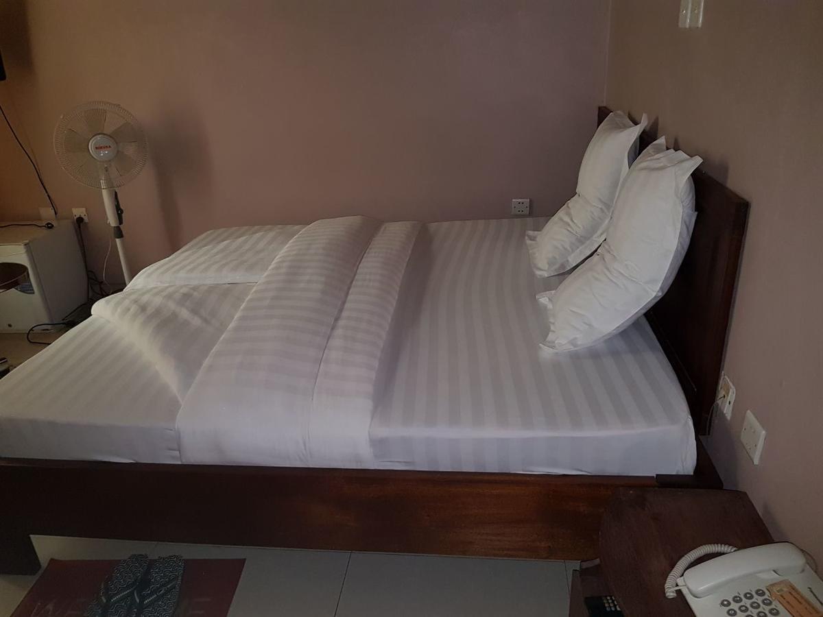 Hotel La Benediction Goma Экстерьер фото